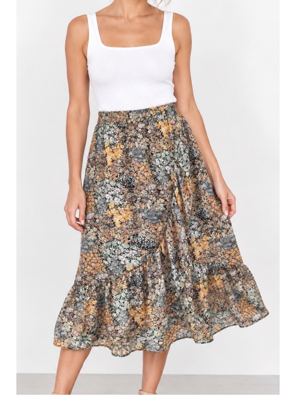 Tamara H. Beautiful floral-print midi skirt featuring autumn-inspired colors